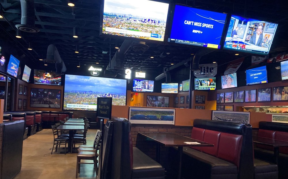 Digital Signage Showing Ads at Tailgaters in Peoria